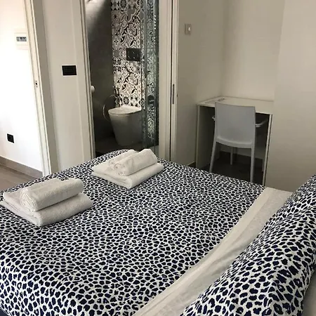 Farau Panzió Messina